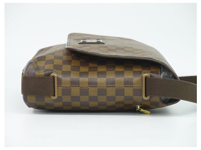 Louis Vuitton Brooklyn Damier Ebene MM Marrom - vista 3