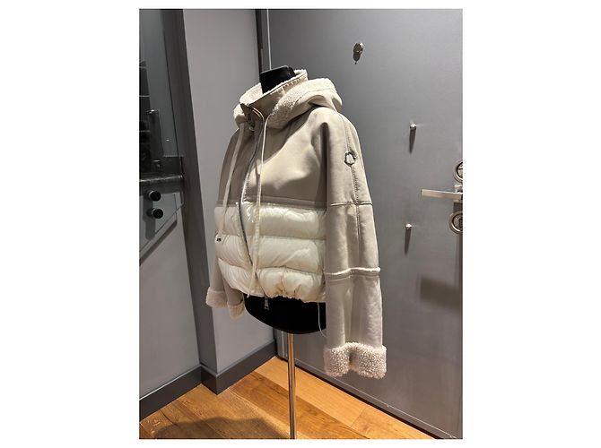 Giacca Moncler in pelle e piumino con cappuccio Bianco Beige - vista 8