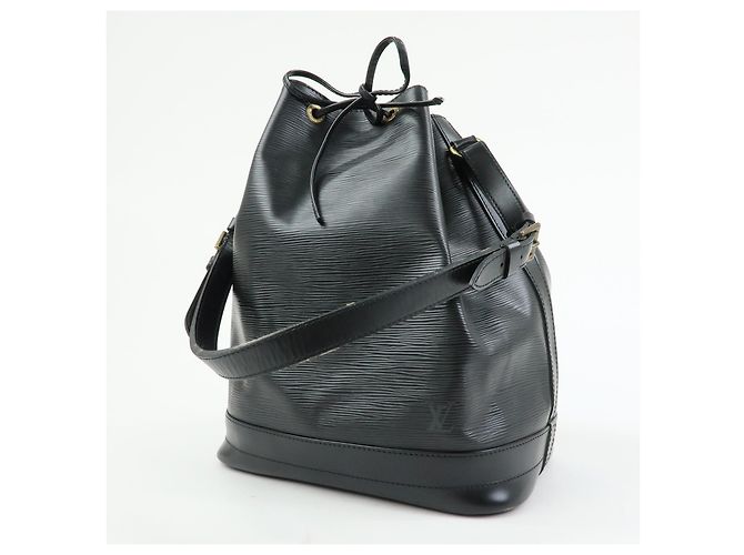 Louis Vuitton Noe Epi Leather Large Preto - vista 3
