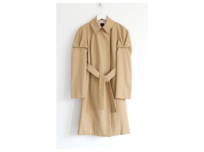 Gabardina Fendi x Karl Lagerfeld Primavera 2006 con Mangas Abullonadas Beige - vista 2