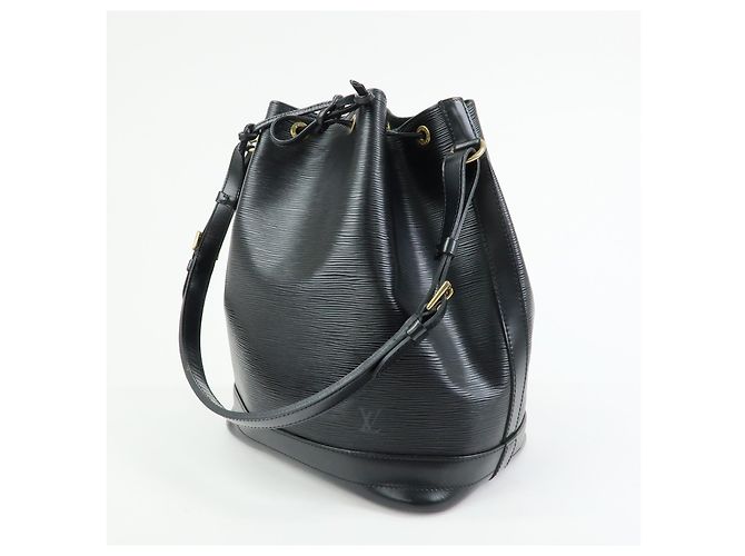 Louis Vuitton Noe Epi Leather Large Preto - vista 3