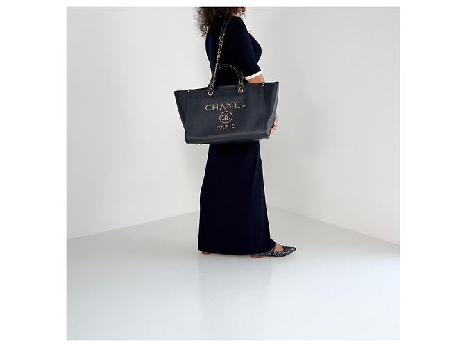 Chanel Deauville Borsa Tote in Pelle Caviar - vista 8