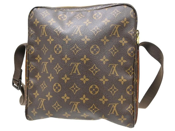 Louis Vuitton Trotteur Beaubourg Monogram Canvas Marron - vue 2