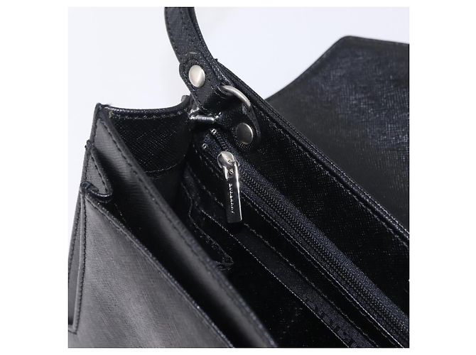 Borsa a pochette BURBERRY in pelle nera e argento Auth 203385 Nero - vista 23