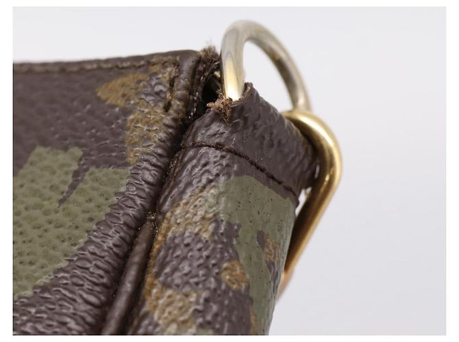 LOUIS VUITTON Monogram Graffiti Pochette Pouch Khaki M92191 LV Auth 206399A Caqui Monograma - vista 10