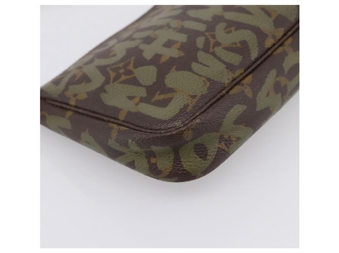 LOUIS VUITTON Monogram Graffiti Pochette Pouch Khaki M92191 LV Auth 206399A Caqui Monograma - vista 17