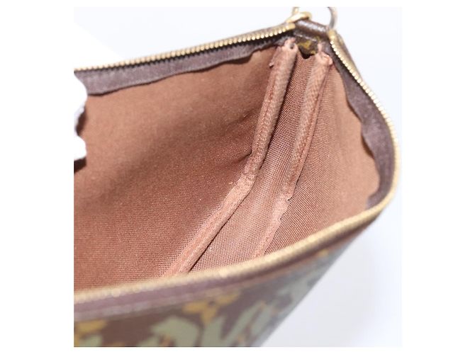 LOUIS VUITTON Monogram Graffiti Pochette Pouch Khaki M92191 LV Auth 206399A Caqui Monograma - vista 21