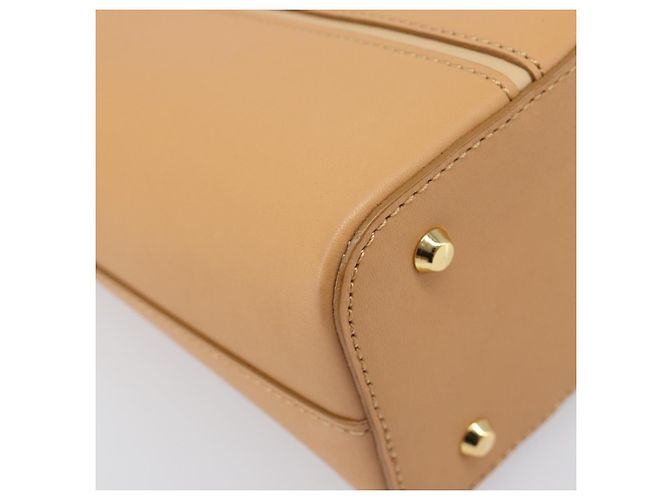 Borsa a mano BURBERRY in pelle Beige Gold Auth 206131A D'oro - vista 17