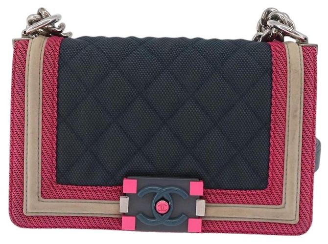 Borsa a tracolla CHANEL Boy Chanel Matelassé con catena in tela blu navy e argento Auth 206385A - vista 13