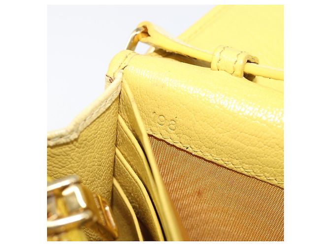 Miu Miu Portafoglio a Catena Borsa a Tracolla Pelle Yellow Gold Auth 204839A D'oro Giallo - vista 12