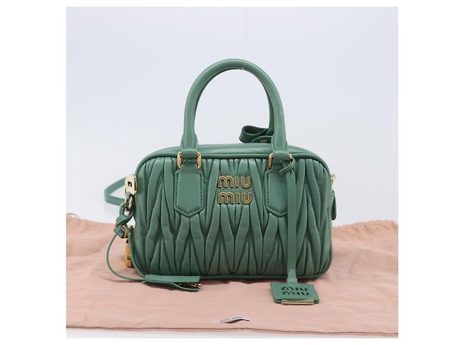 Sac à main Miu Miu Matelassé Arkady en cuir 2 voies Vert Or Auth 204302SAM Doré - vue 12