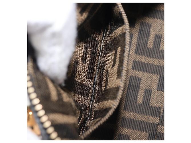 Sac à main FENDI By The Way Mini en cuir 2 voies Noir Doré 8BS067 Auth 204865V - vue 25
