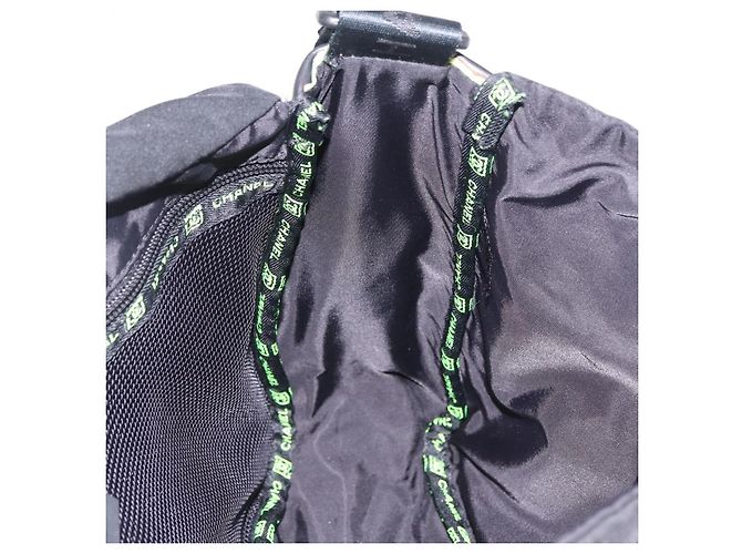 Borsa a Tracolla CHANEL Sports Line Nylon Nero Argento CC Auth 204744V - vista 20