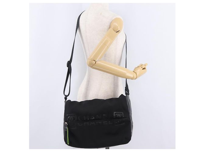 Borsa a Tracolla CHANEL Sports Line Nylon Nero Argento CC Auth 204744V - vista 25