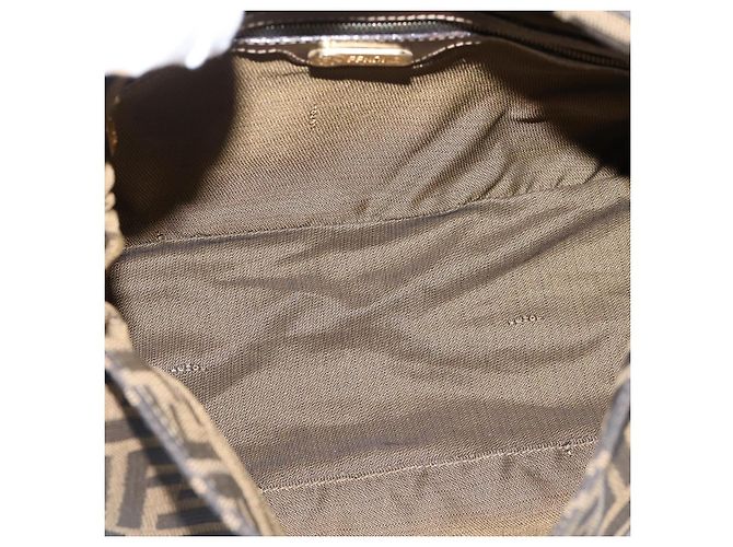Borsa a tracolla FENDI Zucca Canvas Mamma Baguette Marrone Nero Auth LN210V - vista 10