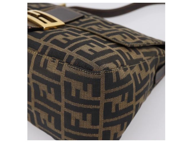Borsa a tracolla FENDI Zucca Canvas Mamma Baguette Marrone Nero Auth LN210V - vista 15