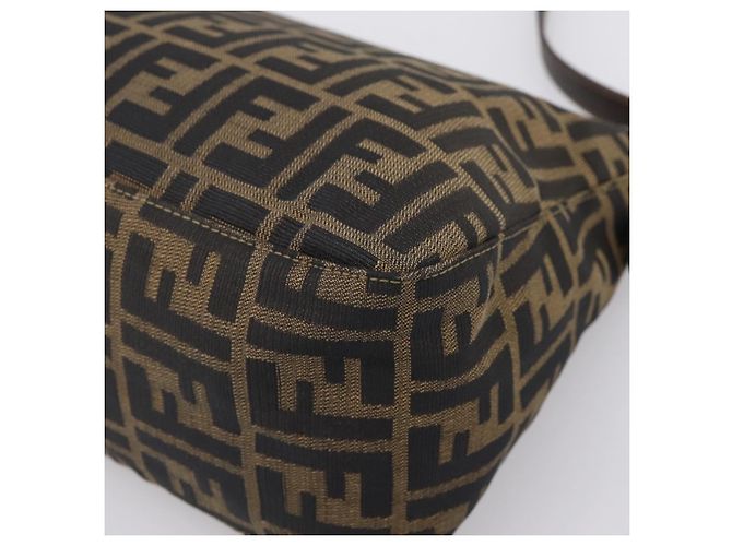 Borsa a tracolla FENDI Zucca Canvas Mamma Baguette Marrone Nero Auth LN210V - vista 17