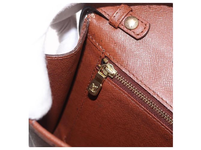 LOUIS VUITTON Monogram Bordeaux 24 Shoulder Bag M51798 LV Auth bs37185 Monograma - vista 27