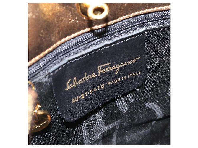 Bolso Salvatore Ferragamo Satin Gold Auth bs37259 - vista 11