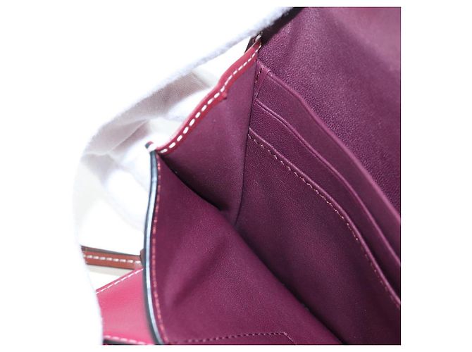 Borsa a tracolla LOEWE Anagram Gate Pochette in pelle Wine Red Gold Auth bs37417A D'oro Bordò - vista 23