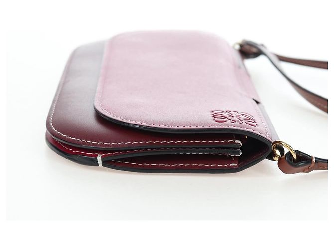 Borsa a tracolla LOEWE Anagram Gate Pochette in pelle Wine Red Gold Auth bs37417A D'oro Bordò - vista 4