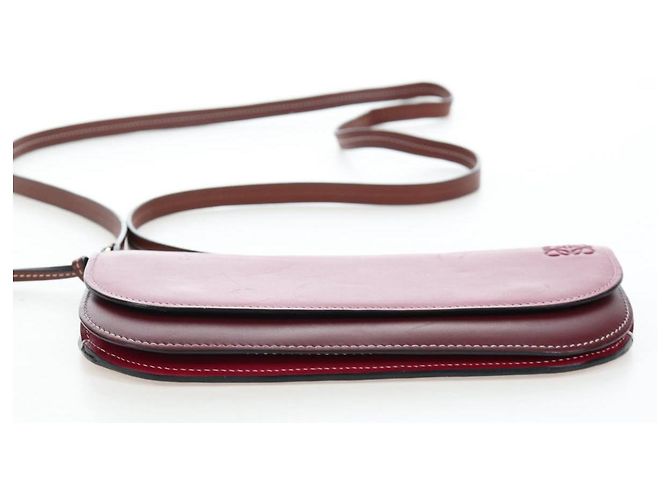Borsa a tracolla LOEWE Anagram Gate Pochette in pelle Wine Red Gold Auth bs37417A D'oro Bordò - vista 5