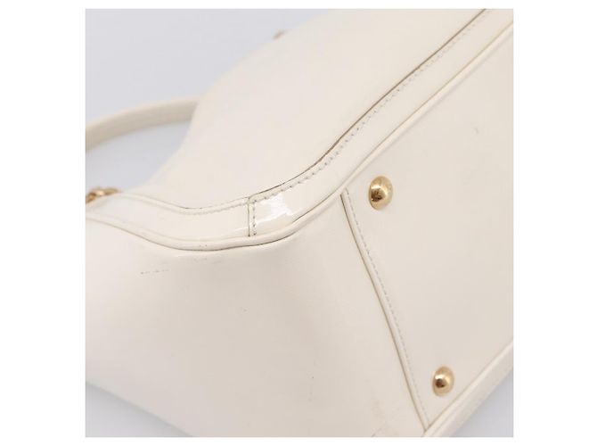 Borsa Tote Salvatore Ferragamo Gancini Chain Leather White Gold Auth 206356A Bianco D'oro - vista 16