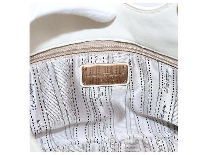 Borsa Tote Salvatore Ferragamo Gancini Chain Leather White Gold Auth 206356A Bianco D'oro - vista 18