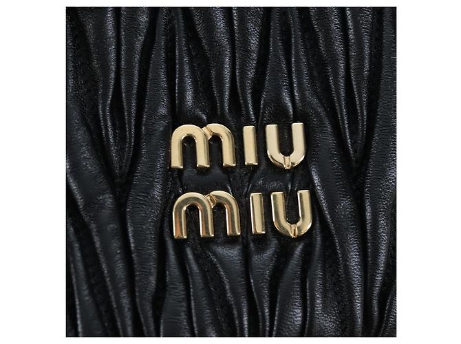 Borsa a spalla Miu Miu Matelassé in pelle 2way Nero Oro Auth 205997M D'oro - vista 20