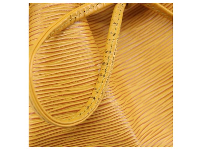 Borsa a tracolla LOUIS VUITTON Epi Petit Noe Gialla M44109 LV Auth ep16236 Giallo - vista 10
