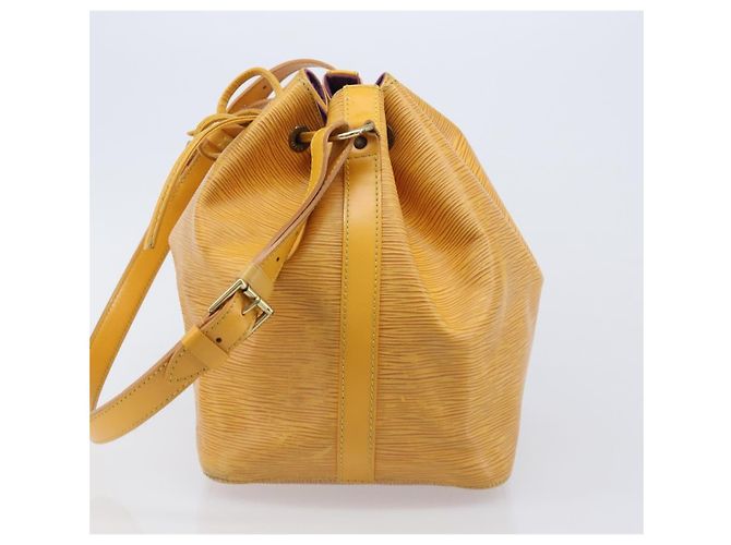 Borsa a tracolla LOUIS VUITTON Epi Petit Noe Gialla M44109 LV Auth ep16236 Giallo - vista 3