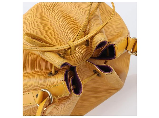 Borsa a tracolla LOUIS VUITTON Epi Petit Noe Gialla M44109 LV Auth ep16236 Giallo - vista 6