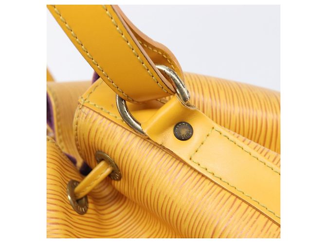 Borsa a tracolla LOUIS VUITTON Epi Petit Noe Gialla M44109 LV Auth ep16236 Giallo - vista 9