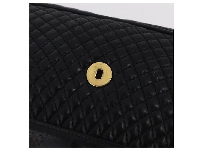 Bolsa de Ombro com Corrente Bally em Couro Preto e Tom Dourado Auth BA16159A - vista 19