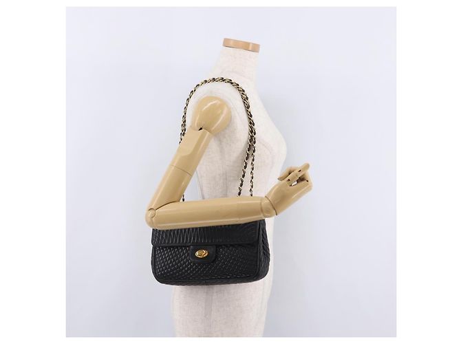Bolsa de Ombro com Corrente Bally em Couro Preto e Tom Dourado Auth BA16159A - vista 27
