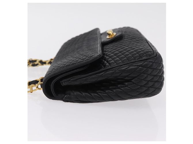 Bolsa de Ombro com Corrente Bally em Couro Preto e Tom Dourado Auth BA16159A - vista 4