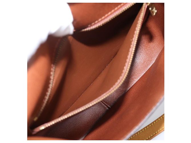 LOUIS VUITTON Monogram Saint Cloud GM Shoulder Bag M51242 LV Auth ep15883 Monograma - vista 27