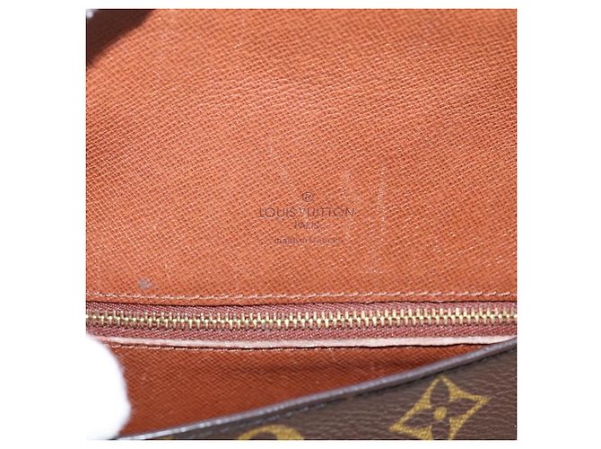 LOUIS VUITTON Monogram Saint Cloud MM Shoulder Bag M51243 LV Auth mr2919 Monogramma - vista 24