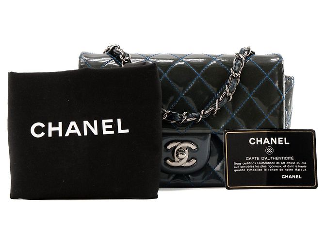 CHANEL - Classic/Timeless Mini Rectangle Chanel Schultertasche aus khaki-farbenem Lackleder - Ansicht 10
