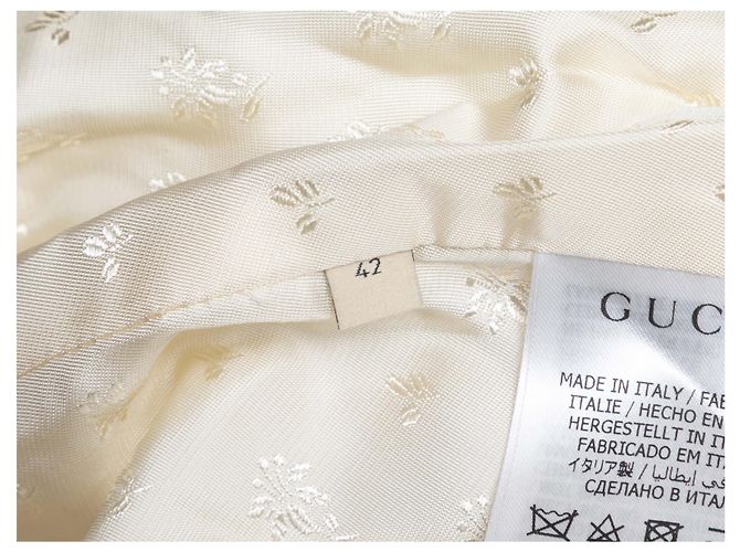 Gucci Steppjacke mit Gürtel, Creme, Größe IT 42 Beige - Ansicht 6