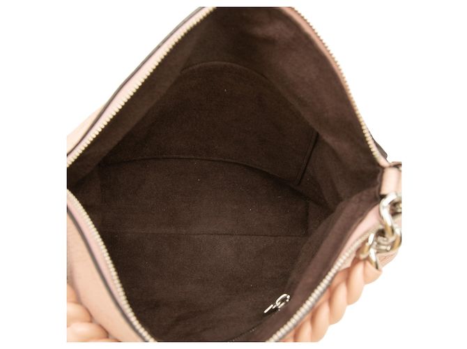 Bolsa Louis Vuitton Monogram Mahina Babylone Chain BB Rosa - vista 4