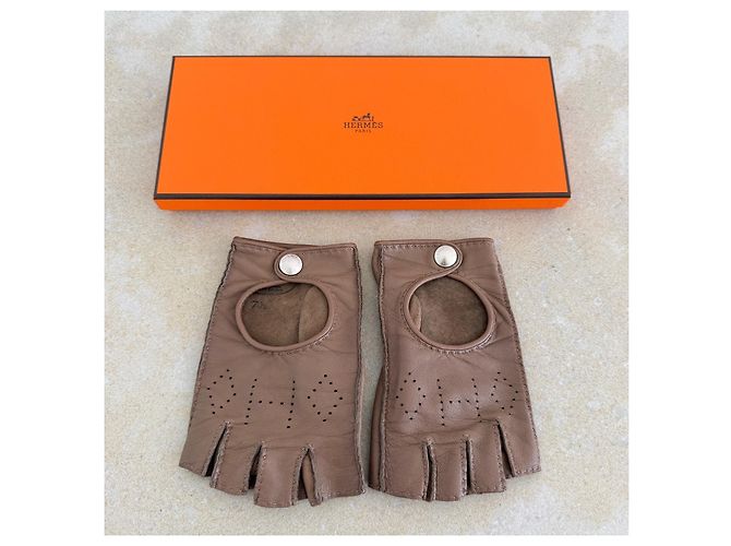 Hermès Guantes de conducir sin dedos de piel Taupe Castaño - vista 3