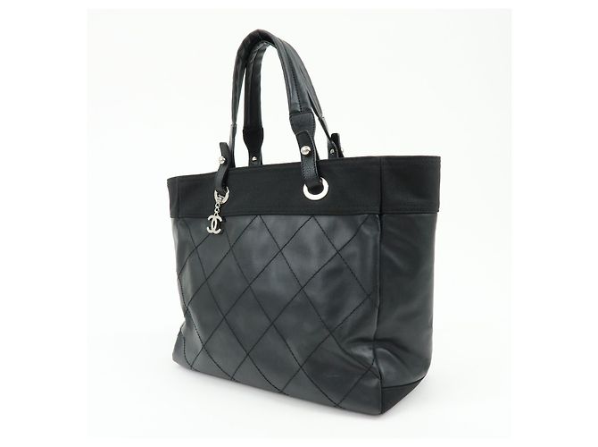 Chanel Biarritz Quilted Coated Canvas Large Noir - vue 3