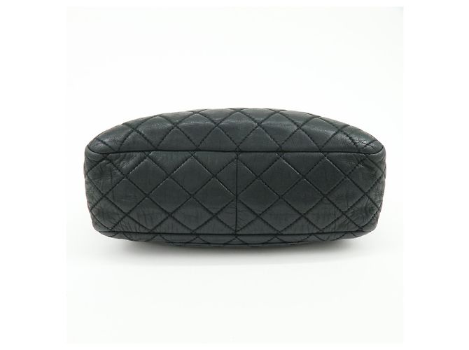 Chanel Bolsa de ombro em couro matelassê Preto - vista 5