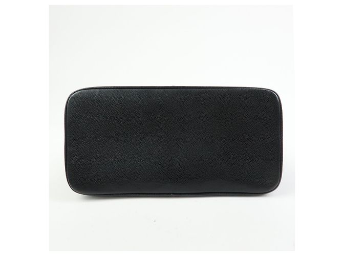 Chanel Medallion Quilted Caviar Preto - vista 5