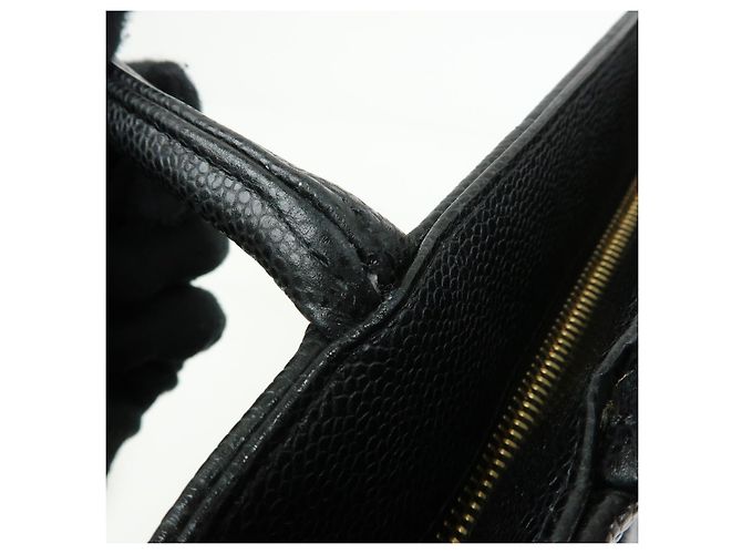 Chanel Medallion Quilted Caviar Preto - vista 7