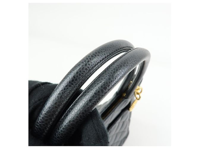 Chanel Medallion Quilted Caviar Preto - vista 7
