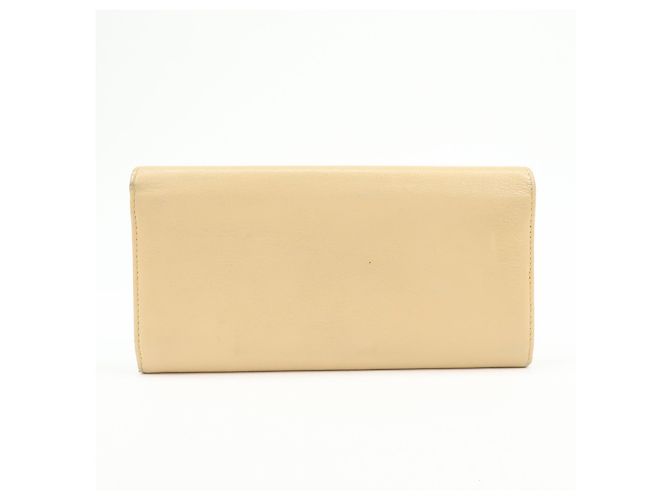 Chanel Camellia Flap Leather Long Beige - vista 2