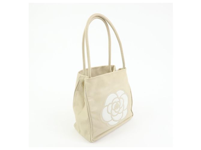 Chanel Camellia Lambskin Medium Beige - vista 4