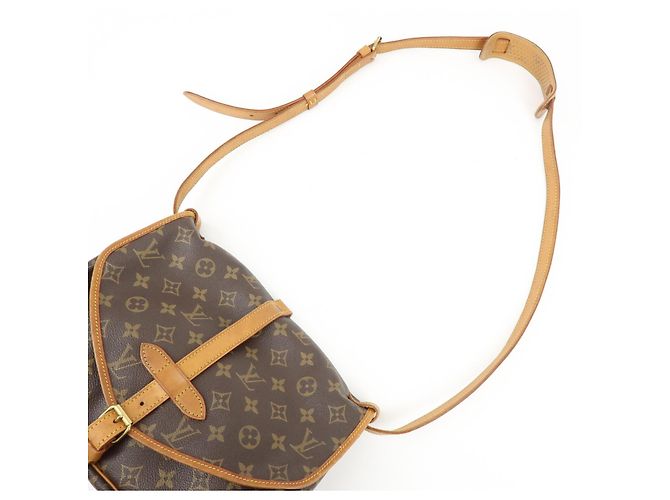 Louis Vuitton Saumur Monogram Canvas 30 Marron - vue 6